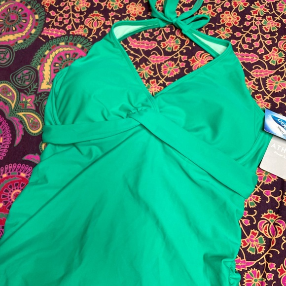 Athleta Green Halter Swimsuit top - Picture 2 of 6